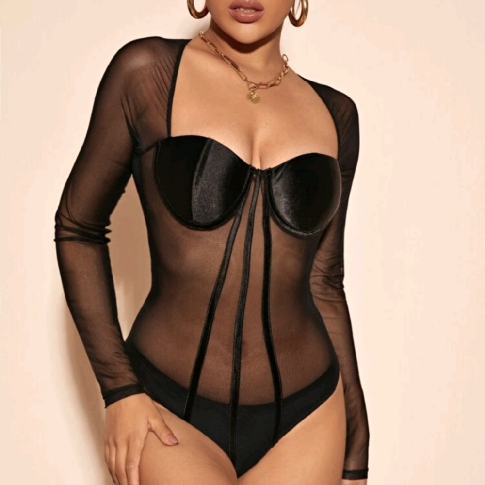 🖤NIP Black Mesh Body Suit🖤